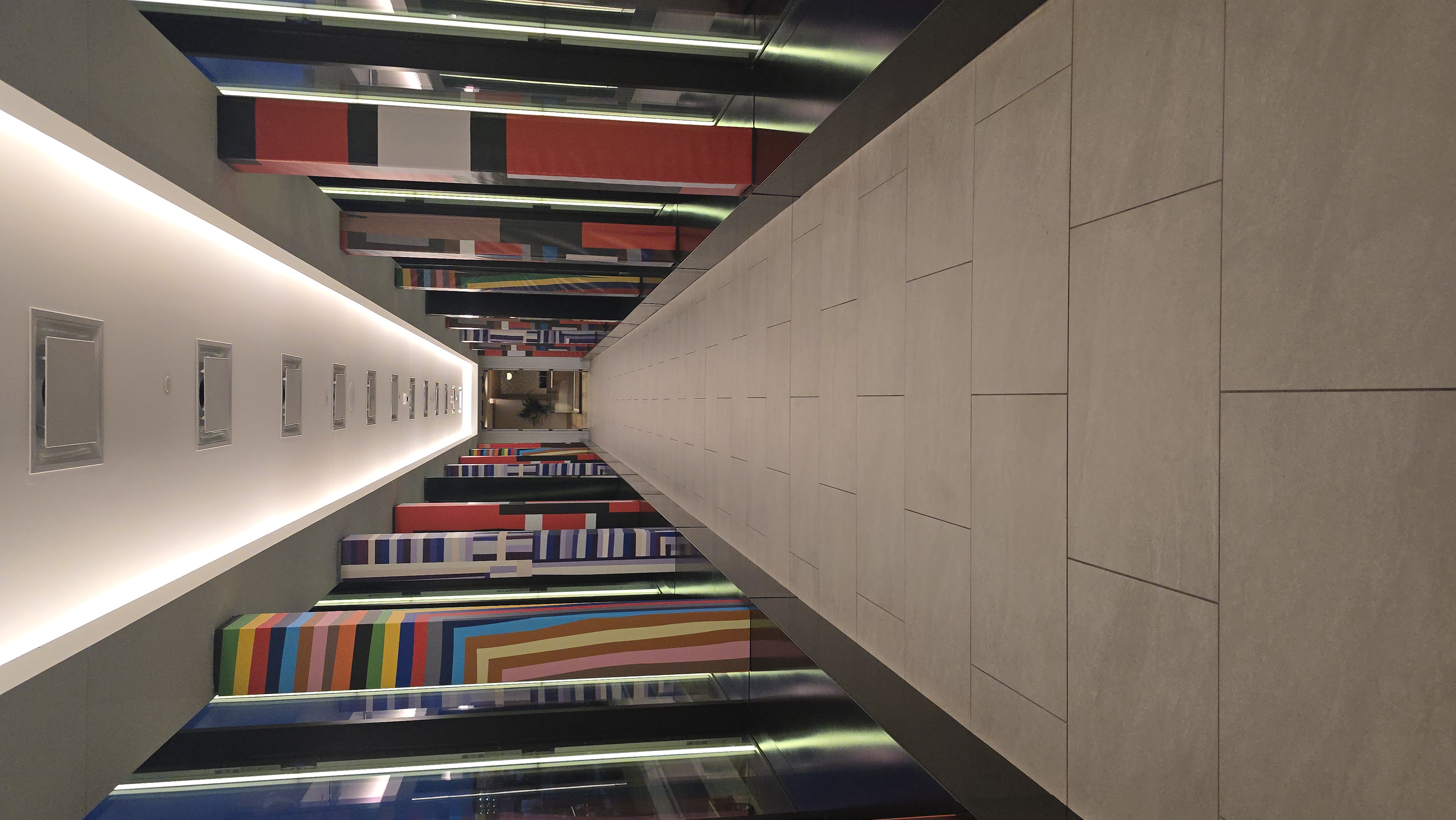 Elevation Hotel library detail