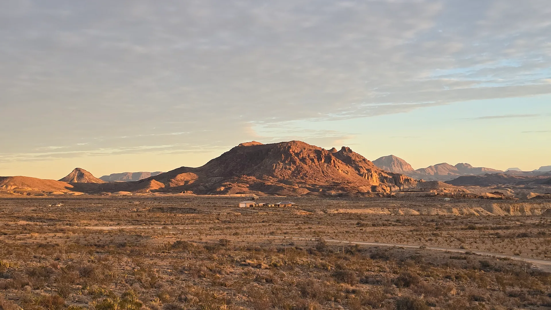 Terlingua sunrise before the drive